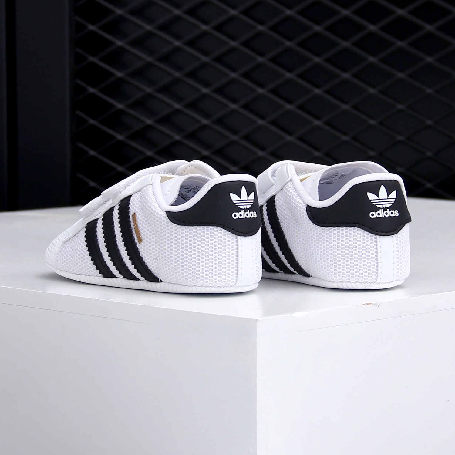 Adidas genuine SUPERSTAR CRIB  - огляд і ціна Adidas Shoes Superstar